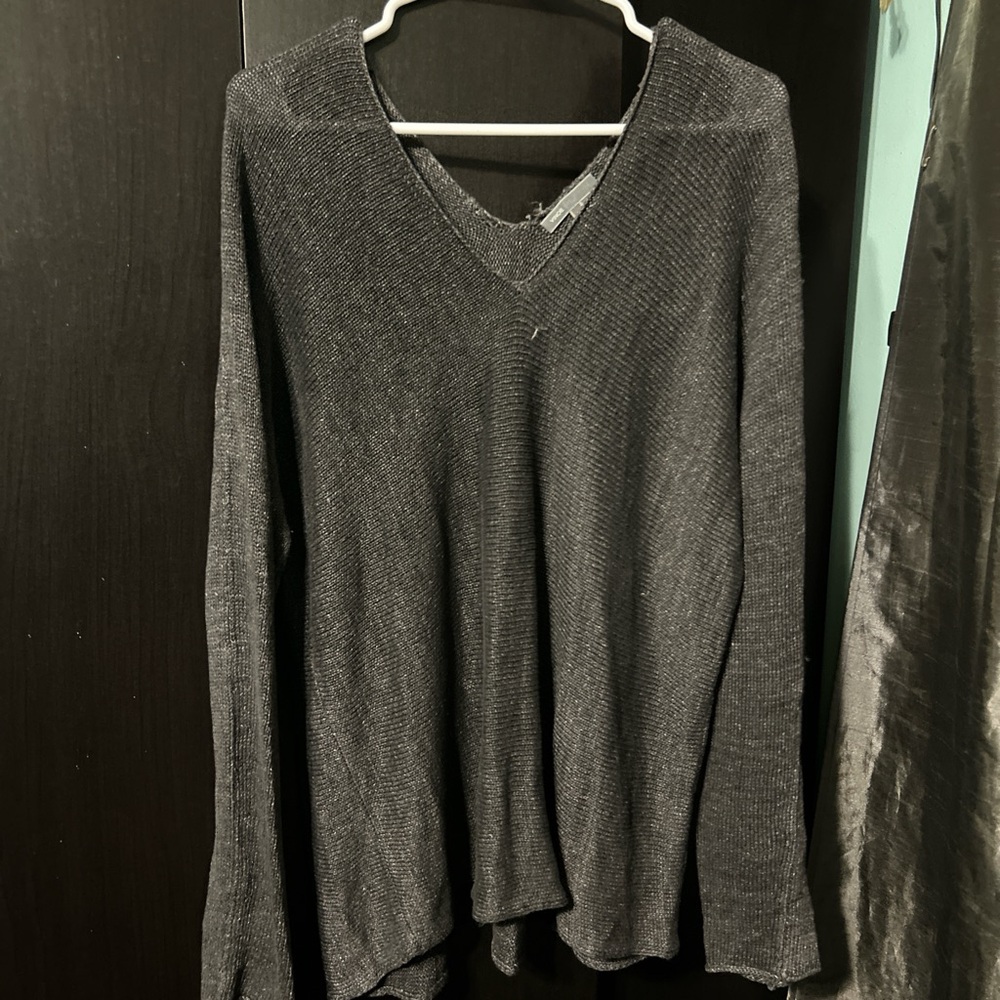 Vince Gray V-Neck Sweater Classic Knit